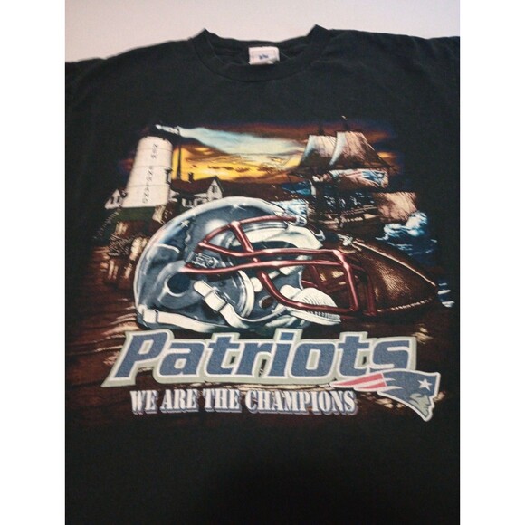 New England Patriots “We Are The Champions” Big Graphic Print  T-Shirt (Large) - Picture 3 of 6